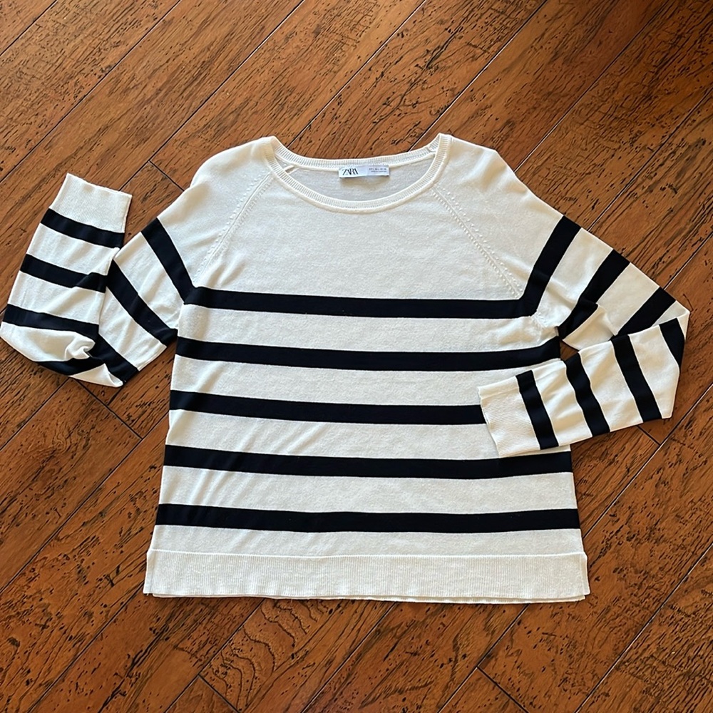 Zara Black & Beige Striped Sweater, L